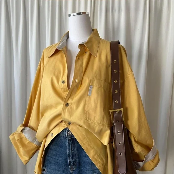 Yellow Columbia Sportswear Company button up shirt. - Picture 4 of 8
